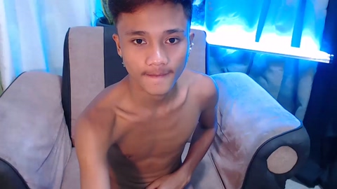 petite_hugecock